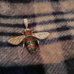 Very nice custom made 925 sterling silver fly pendant for necklace 18.5 grams!