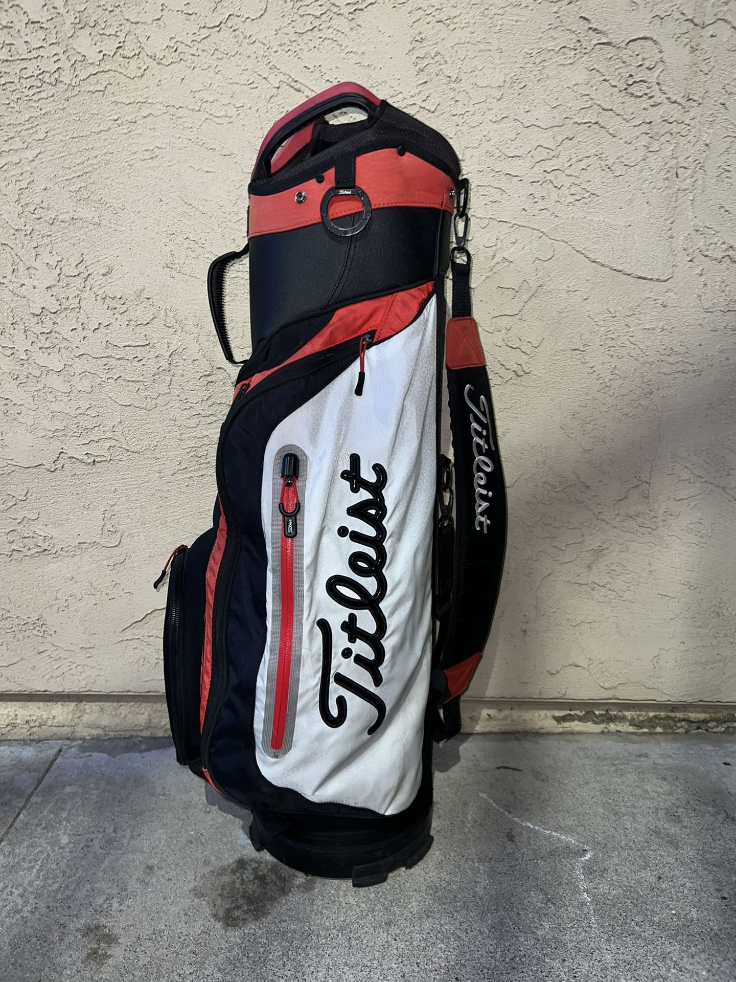 Titleist Golf Cart Bag for Sale in Lemon Grove, CA OfferUp