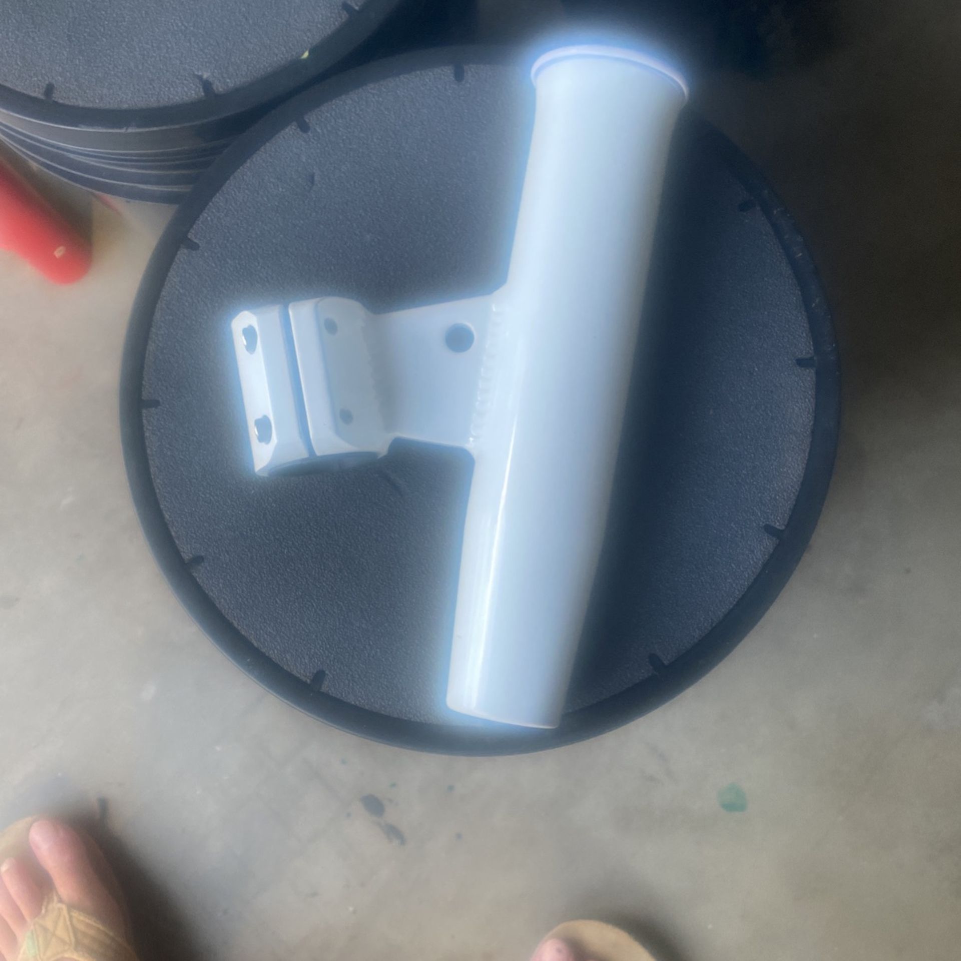 Aluminum Rod Holder Powder Coated White (brand new)