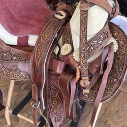 Silla de montar nueva