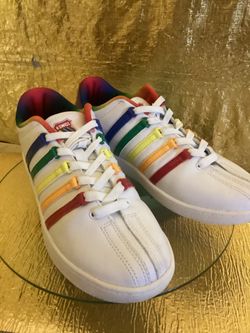 K-Swiss tennis shoes