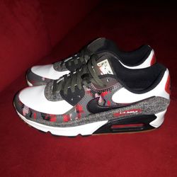 ** NIKE AIR MAX 90 REMIX SNEAKERS/ SIZE 7.5 / $100