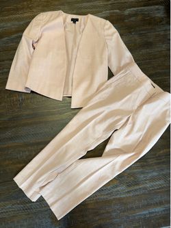 Ann Taylor petite women’s suit in pale pink