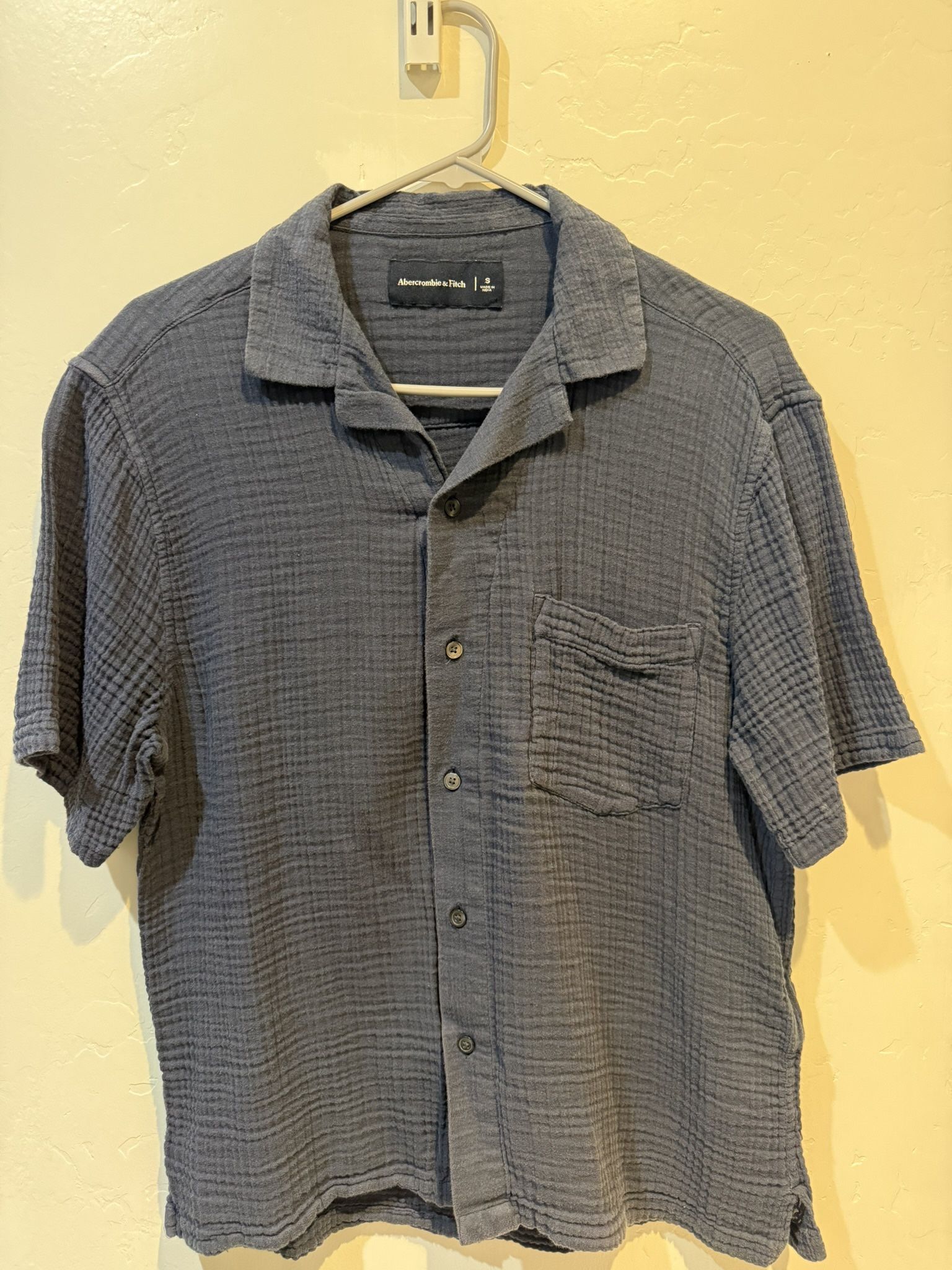 A&F Camp Collar 100% Cotton Button Up Small