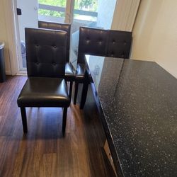 Dinning Table 