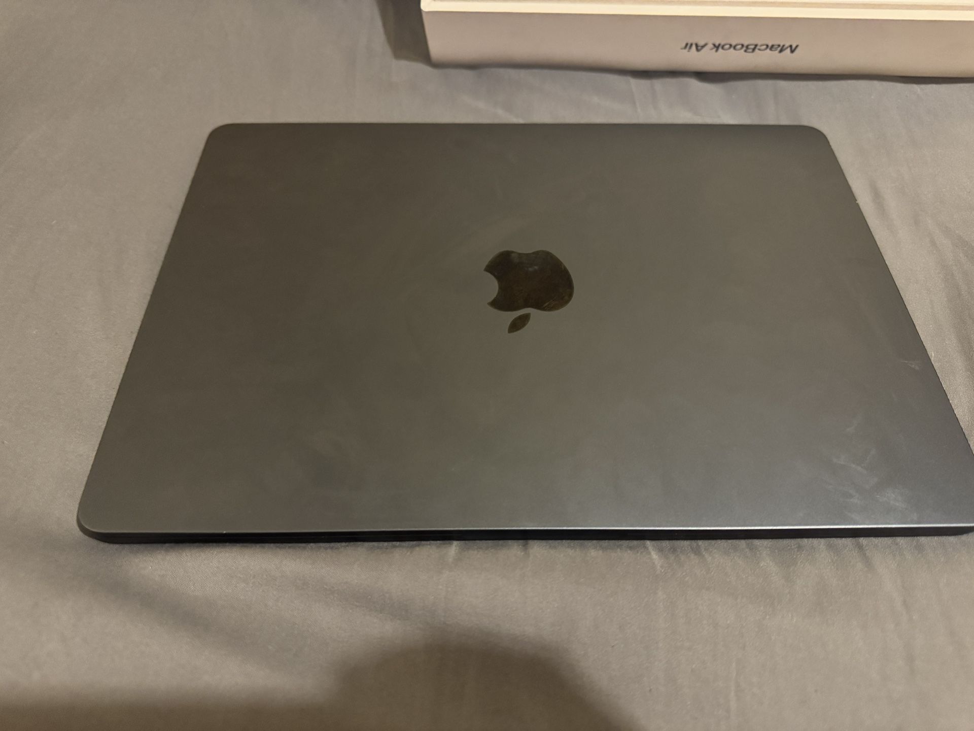 13-inch MacBook Air With Apple M2 Chip