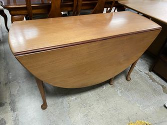 Circular Drop Leaf Dining Table