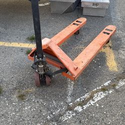 Pallet Jack 5,500 LB Capacity