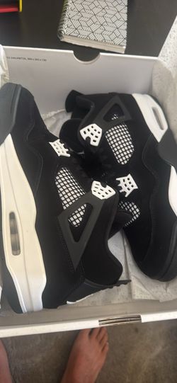 Air Jordan 4 Retro “White Thunder” Size 12 DS New in Box!!