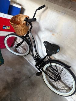 Wave beach cruiser with woven basket