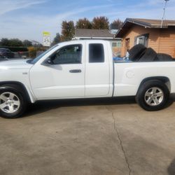 2010Dodge Dakota