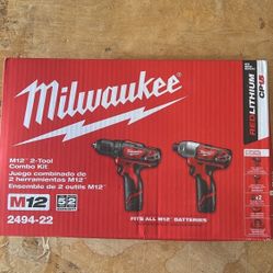 Milwaukee New Kit Drill And Impact 12M Batteries And Charger 