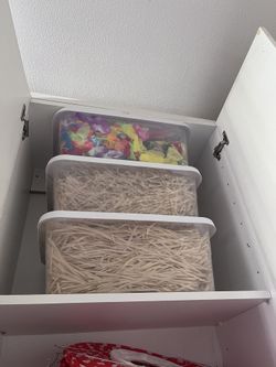 Hawaiin Leis And Grass Skirts