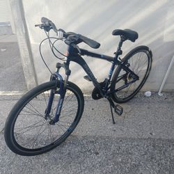Men's 700c Aluminum Schwinn Trailway Hybrid Bike 