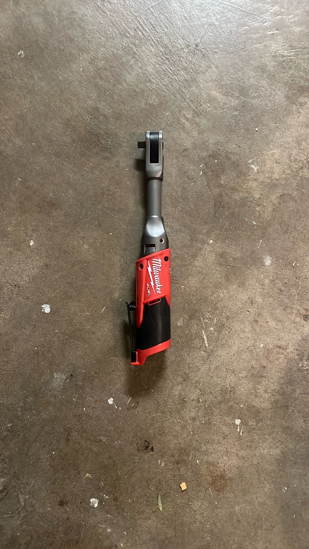 Milwaukee M12 Extended Reach Electric Ratchet