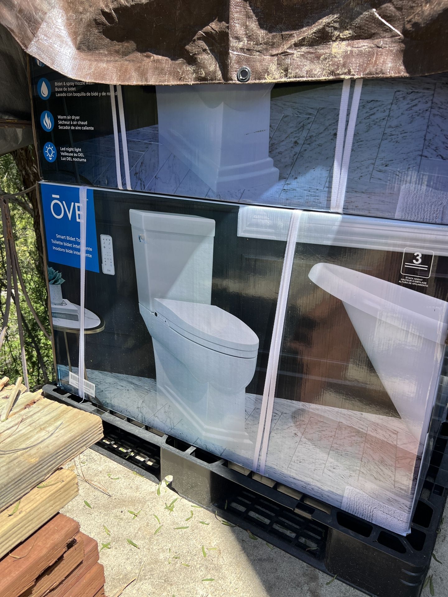 Brand new OVE Decors Smart Bidet Toilet with Remote Control (14WST-IREN16-007OU)