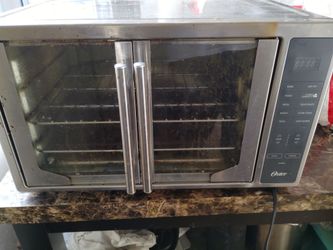 Oster extra large 42 l French door countertop toaster oven