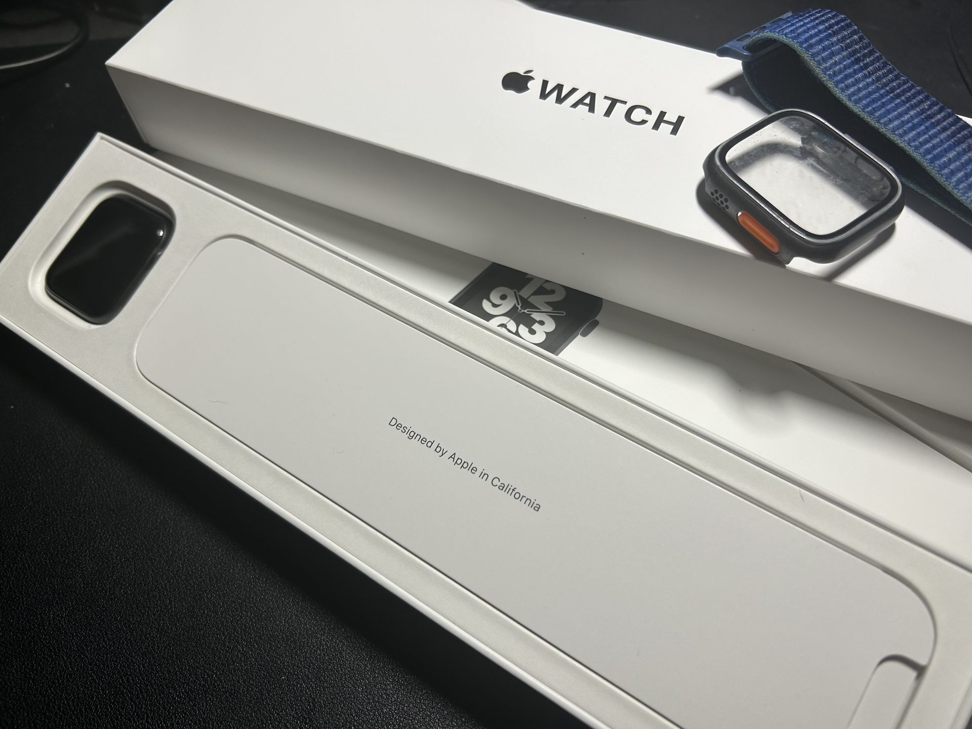 Apple Watch SE 1st Gen 40mm GPS *ORIGINAL BOX included*