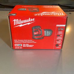 Milwaukee M18 18V Lithium-Ion Cordless 5 in. Random Orbit Sander (Tool-Only)