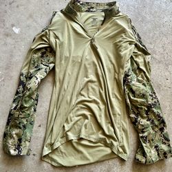 Patagonia Level 9 Combat Shirt AOR2 Navy Digital Large Regular