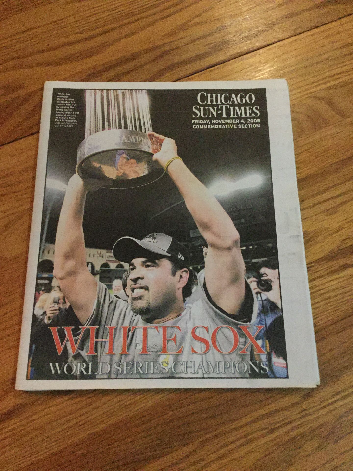 CHICAGO SUNTIMES SECTION 2005 World Series champions