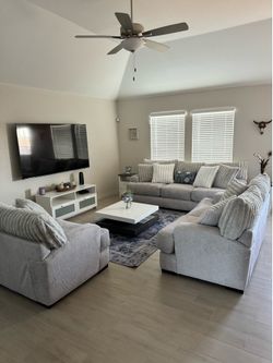 Couch set