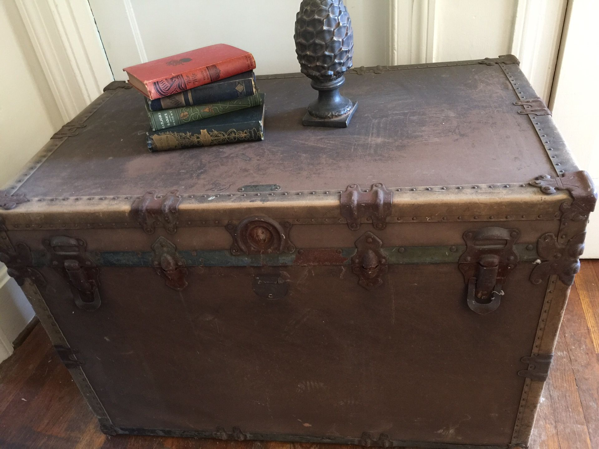 Mendel Drucker trunk from Cincinnati Wardrobe steamer trunk vintage for  Sale in Kokomo, IN - OfferUp