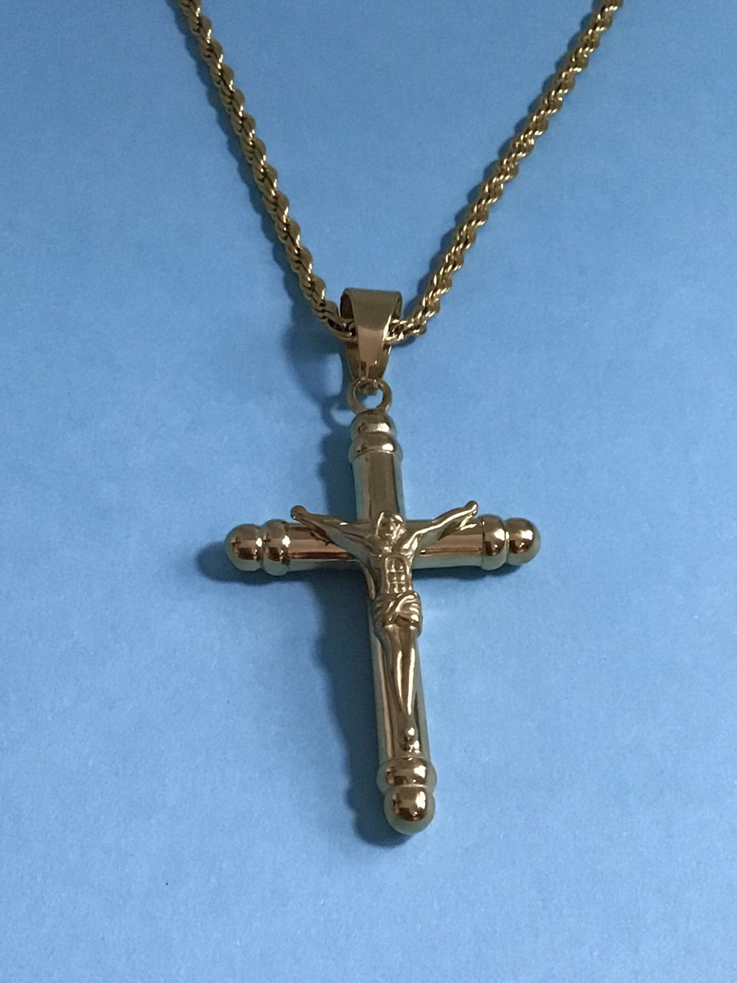 Men’s Gold On Stainless Steel Crucifix Pendant On Rope Chain *Pickup Boca Raton Or Ship Nationwide