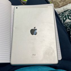 Apple I-Pad (9th Generation), WiFi 64GB Fully Unlocked, Barely Used 