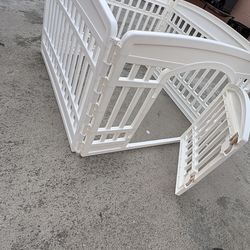 Chewy 4 panel plastic exercise pet playpen