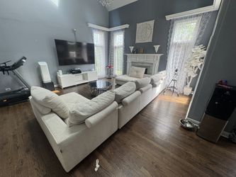 Restoration Hardware Cloud Modular Sectional – Cream