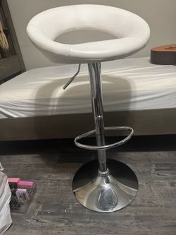 Adjustable Swivel Stool