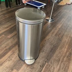 Cylinder Round Steel Trashcan With Pedal 30L