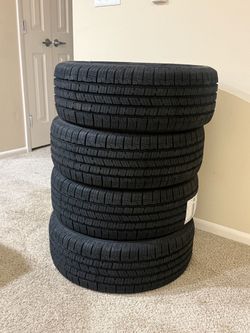 Set of 4 Goodyear Reliant All-Season Car Tires