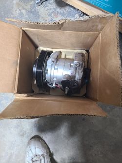 a/c cummins isx15 A/C COMPRESSOR