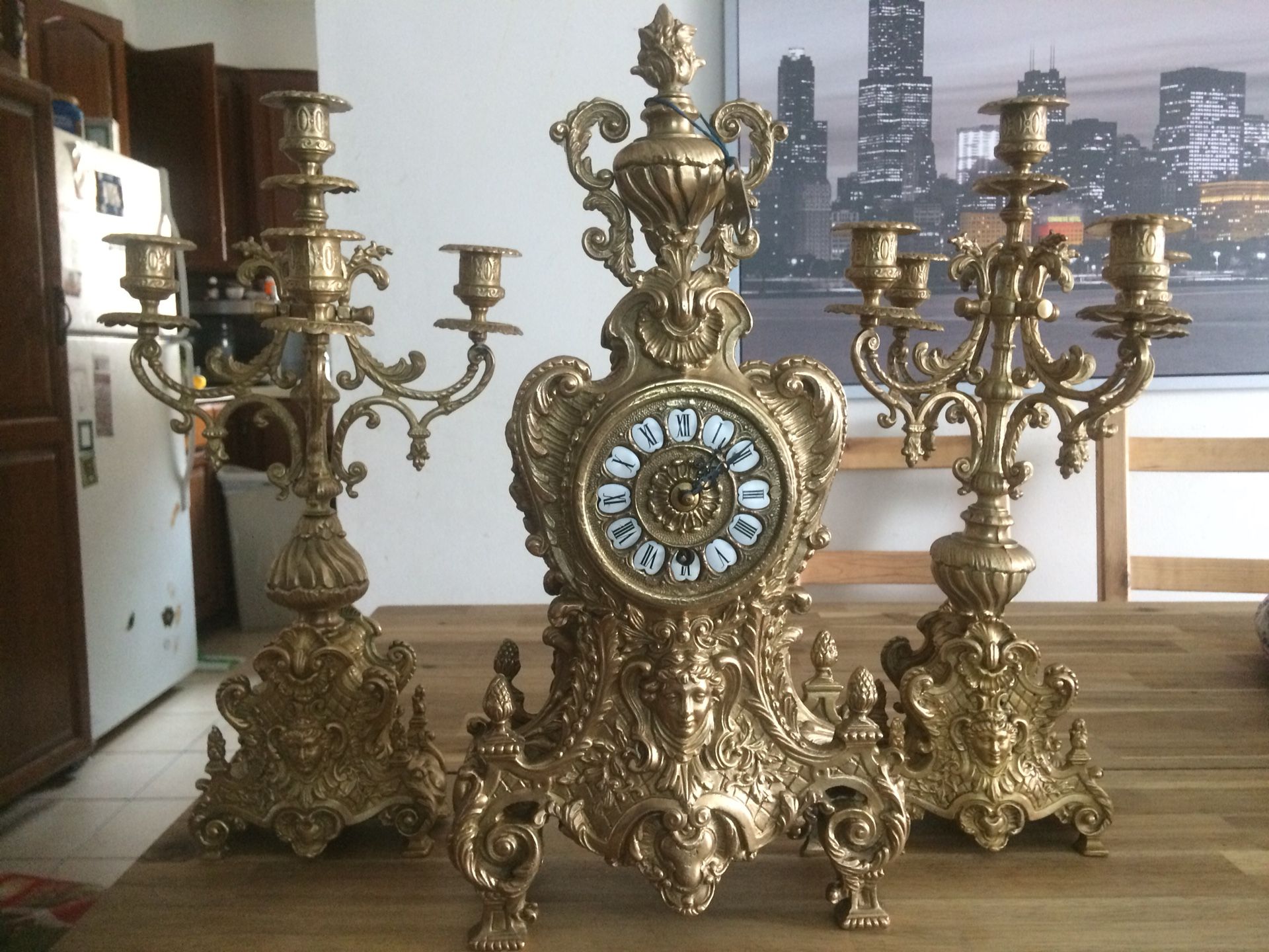 French heavy clock with 2 candelabras runs
