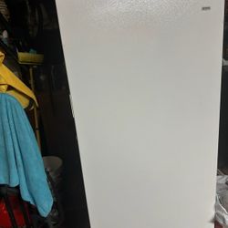 Kenmore Frost Free Refrigerator