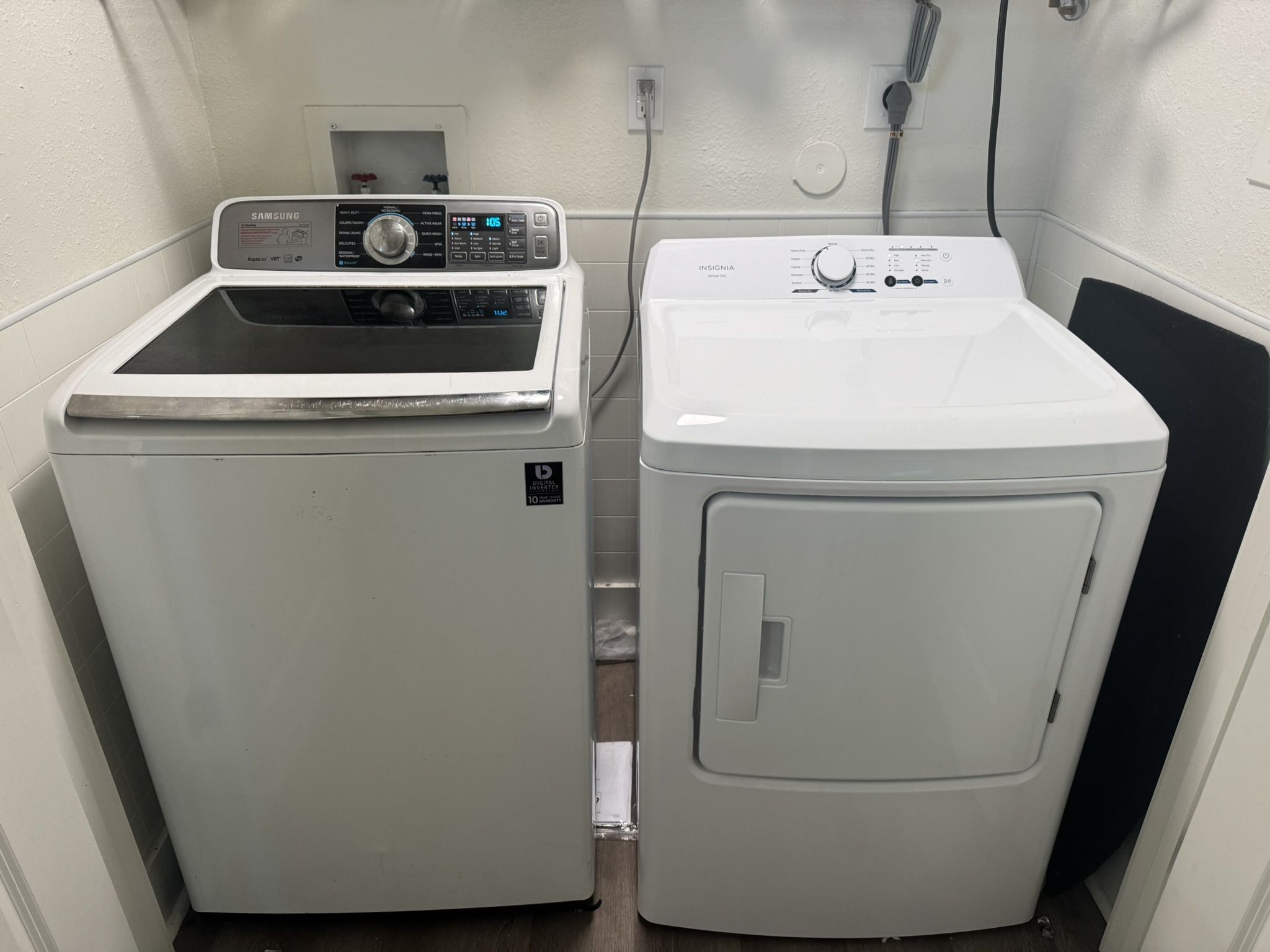 Washer and Brand New Dryer 