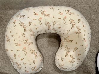 Nursing pillow