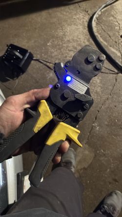 Apollo pex pinch clamp tool