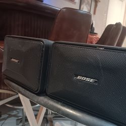 BOSE SPEAKER MONITORS PAIR  MODEL 101 MUSIC MONITOR