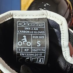 Alpinestars SMX-2 V2 carbon gloves
