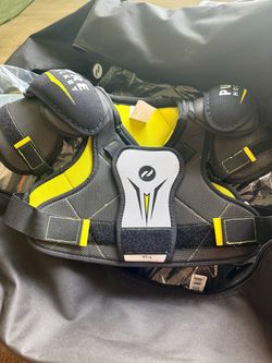 Pure Hockey youth Large  shoulder-pad