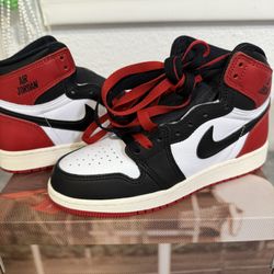 Jordan 1 High OG Black Toe