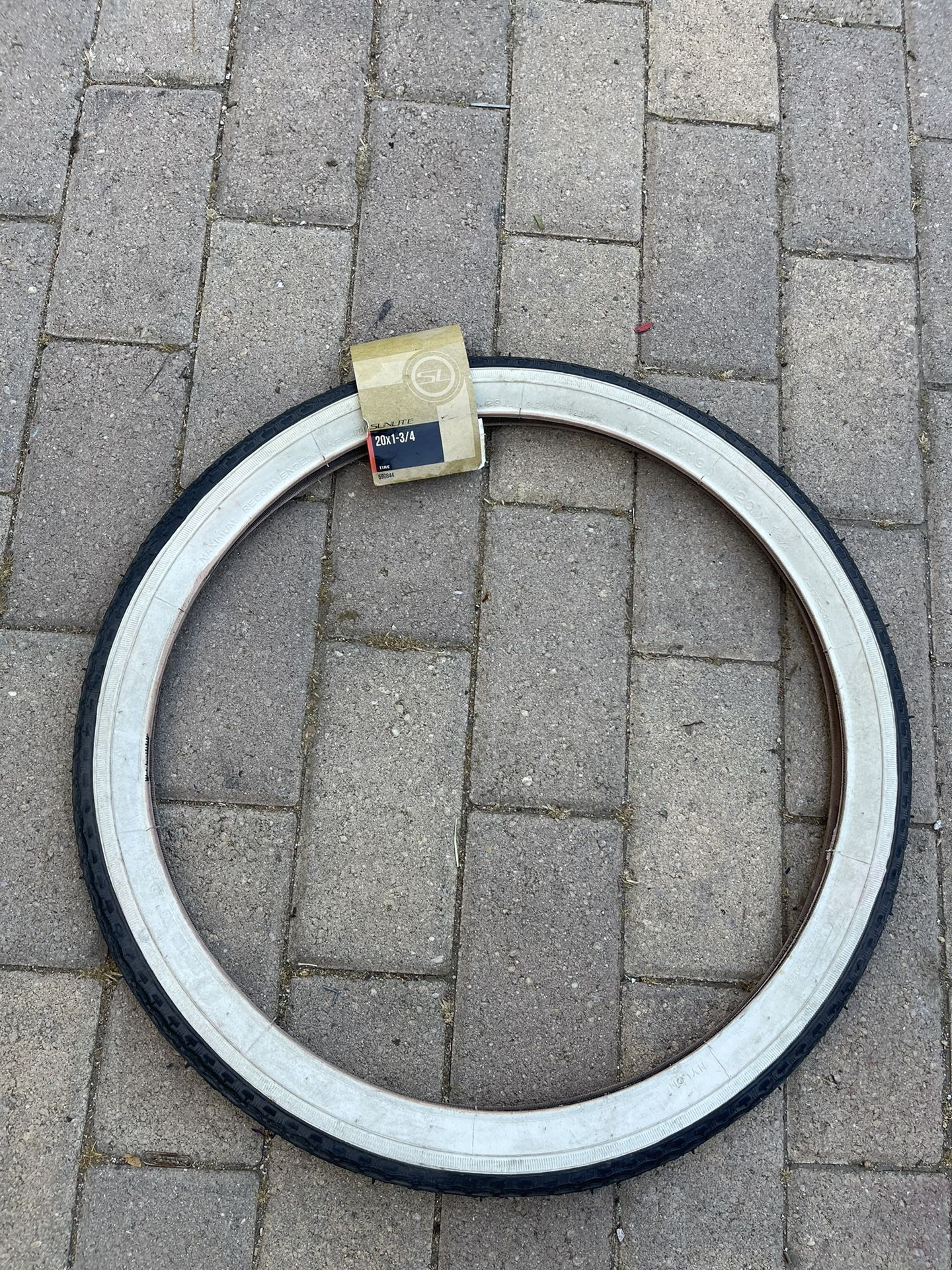 Schwinn S-7 Tire