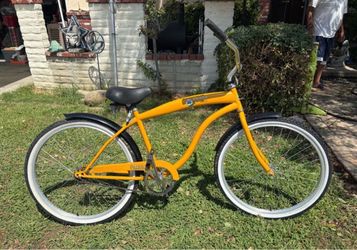 26” Pacifico Clara beach cruiser bike