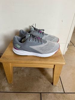 Women’s New Balance
