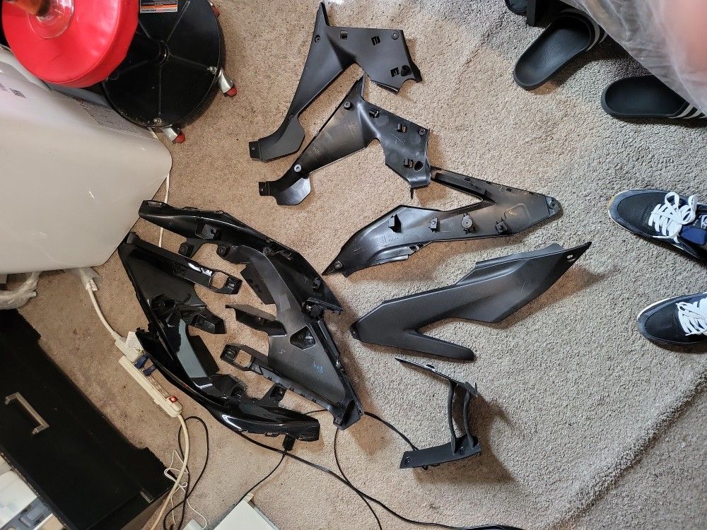 Yamaha R3 Fairing Parts . Brand New