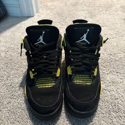 Size 9,  great condition  