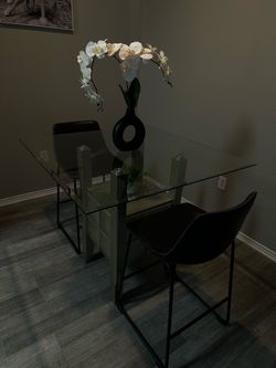 TABLE WITH CHAIRS